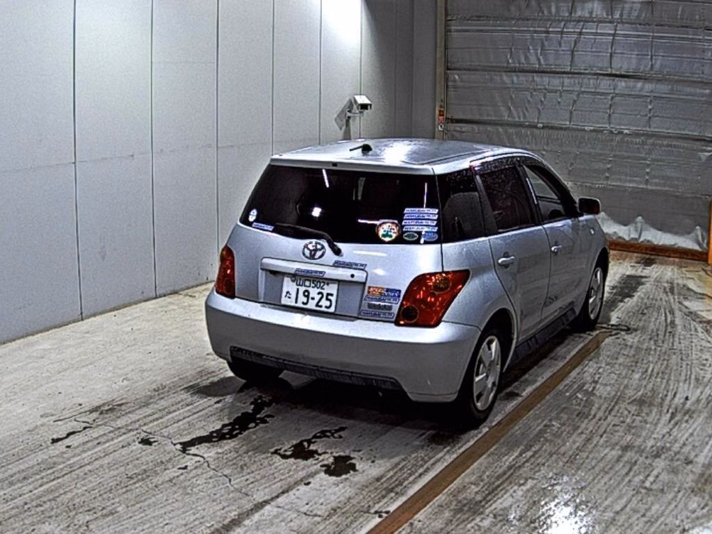 TOYOTA IST