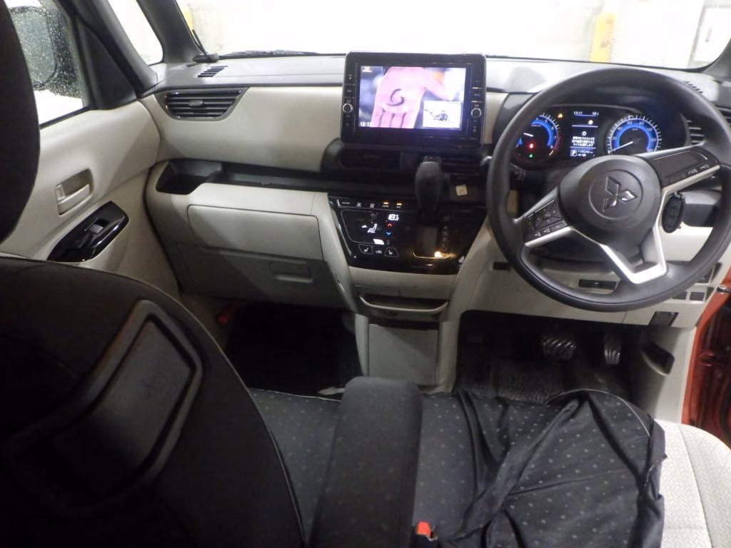 MITSUBISHI EK SPACE