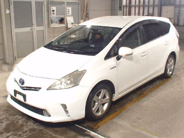 TOYOTA PRIUS ALPHA