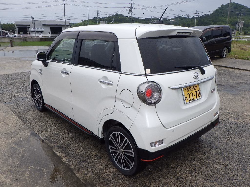 DAIHATSU CAST