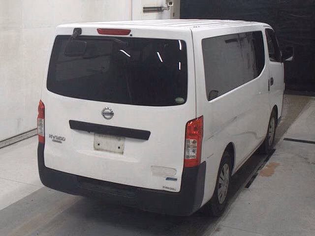 NISSAN NV350 CARAVAN