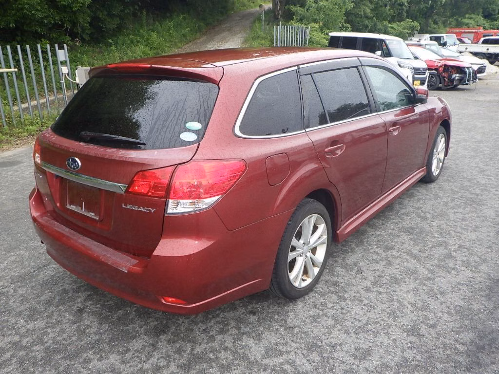 SUBARU LEGACY