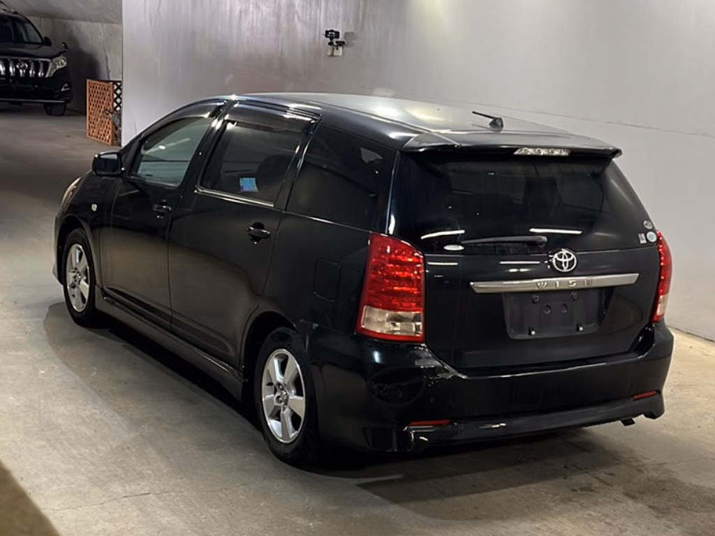 TOYOTA WISH