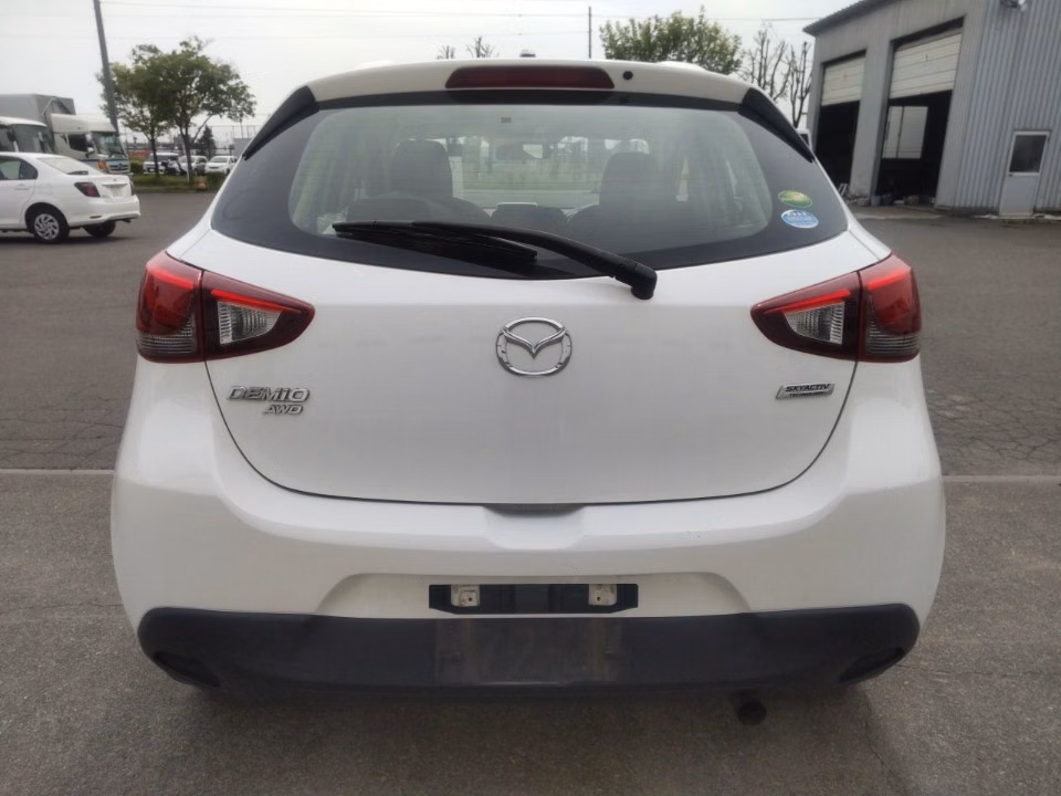 MAZDA DEMIO