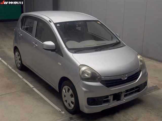 TOYOTA PIXIS EPOCH