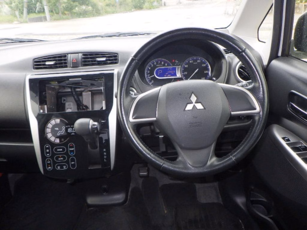 MITSUBISHI EK CUSTOM