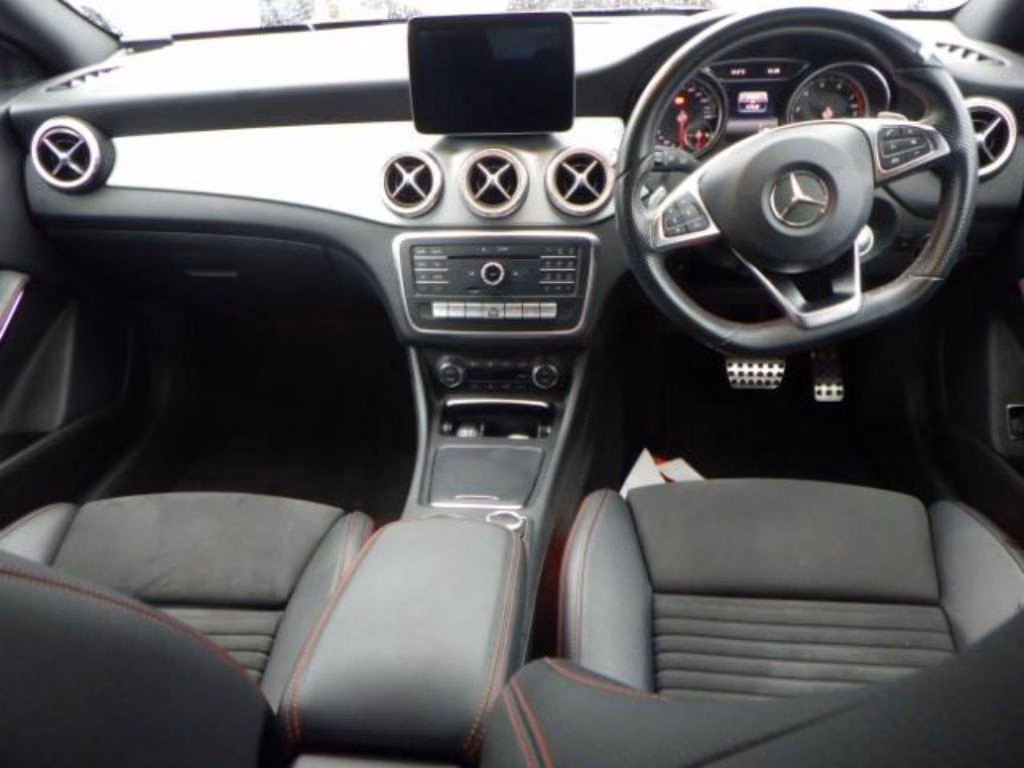 MERCEDES-BENZ CLA-CLASS