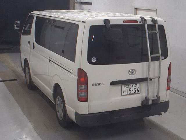 TOYOTA REGIUS ACE