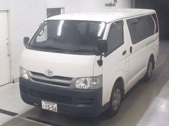 TOYOTA REGIUS ACE