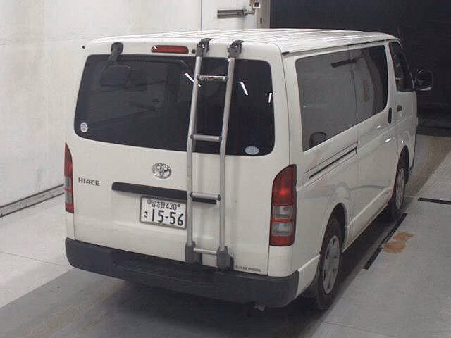TOYOTA REGIUS ACE
