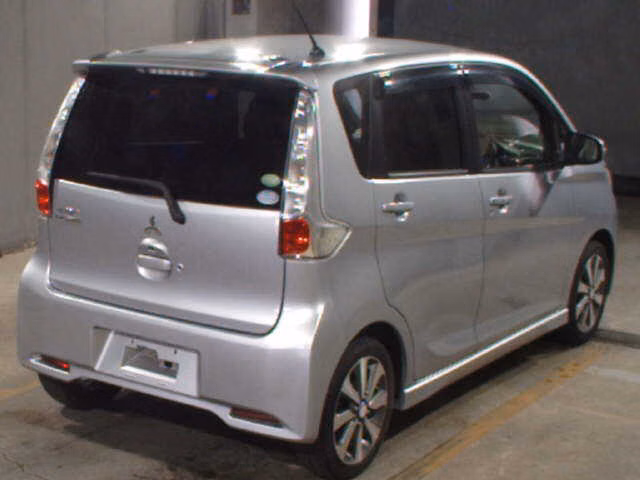 MITSUBISHI EK CUSTOM