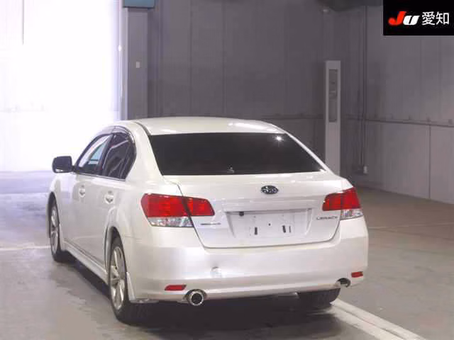 SUBARU LEGACY B4