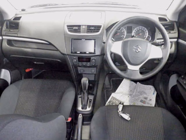 SUZUKI SWIFT