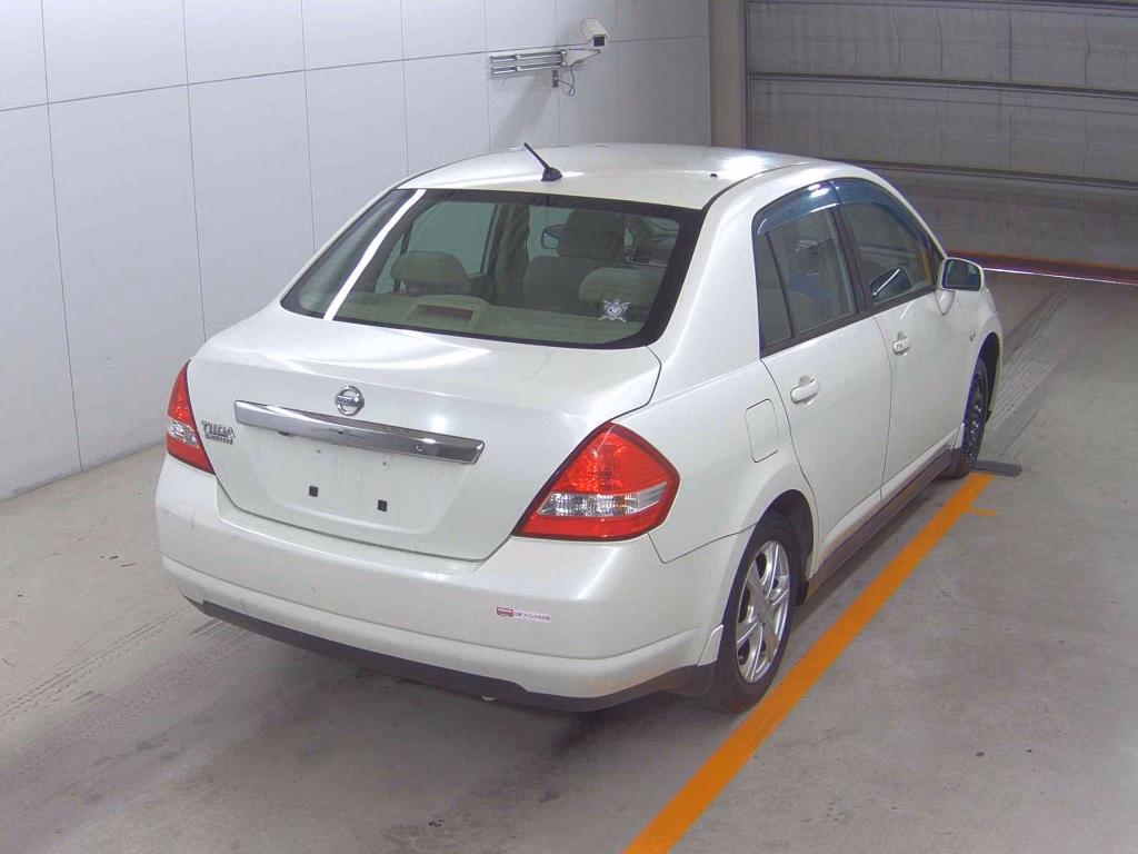NISSAN TIIDA LATIO
