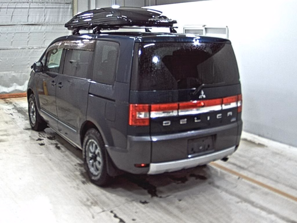 MITSUBISHI DELICA D:5