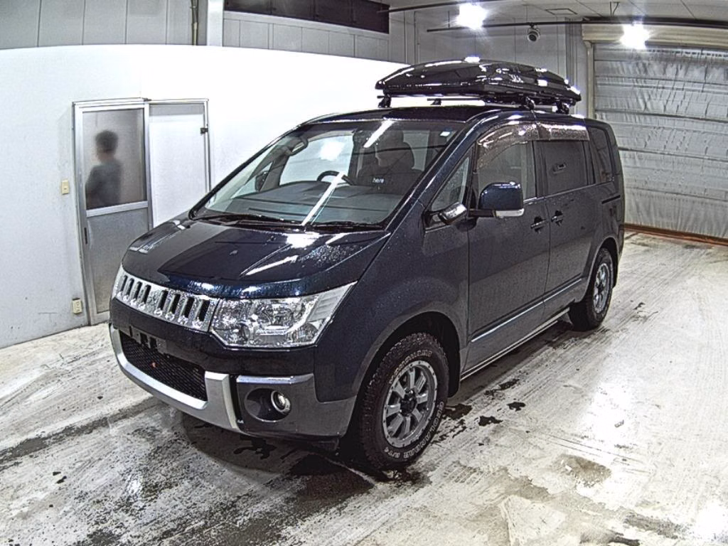 MITSUBISHI DELICA D:5