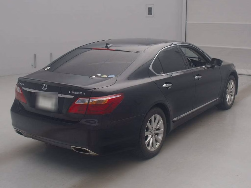 LEXUS LS600H