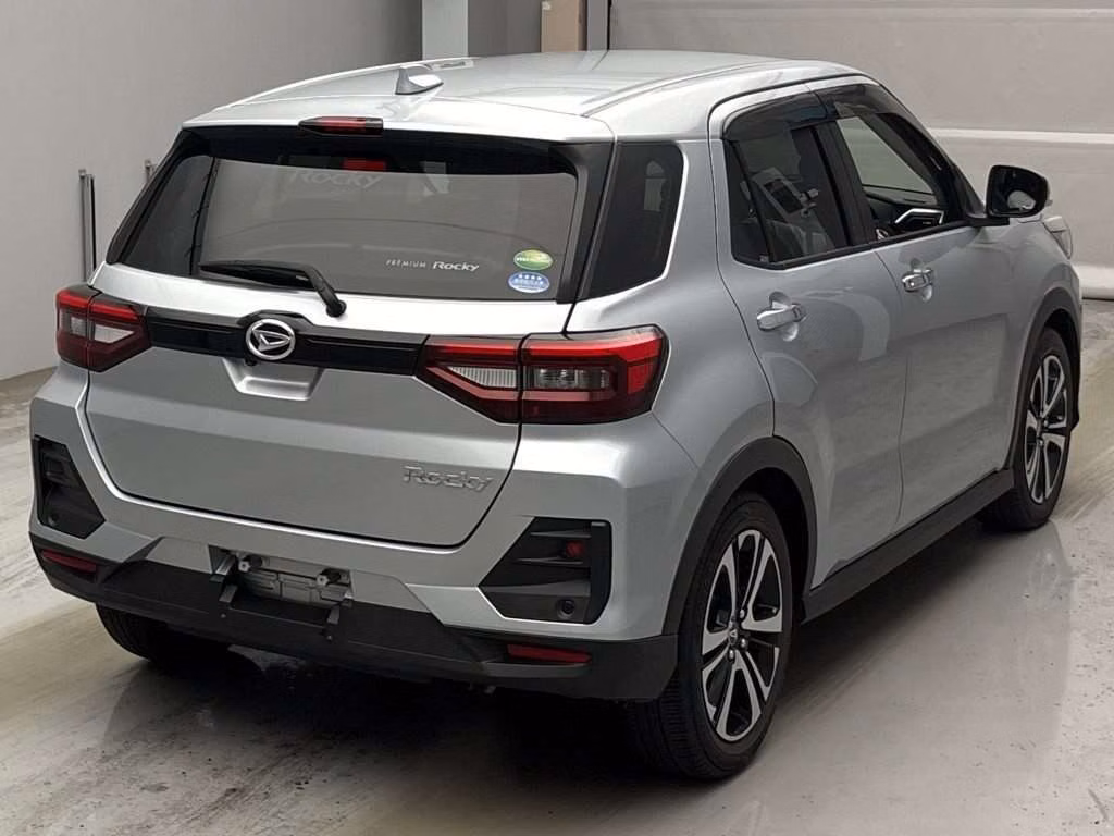 DAIHATSU ROCKY