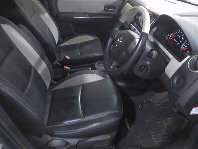 MAZDA VERISA