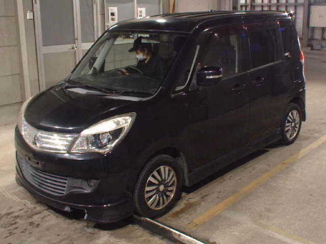 MITSUBISHI DELICA D:2