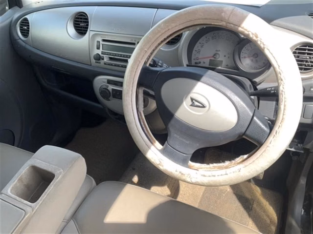 DAIHATSU MOVE LATTE