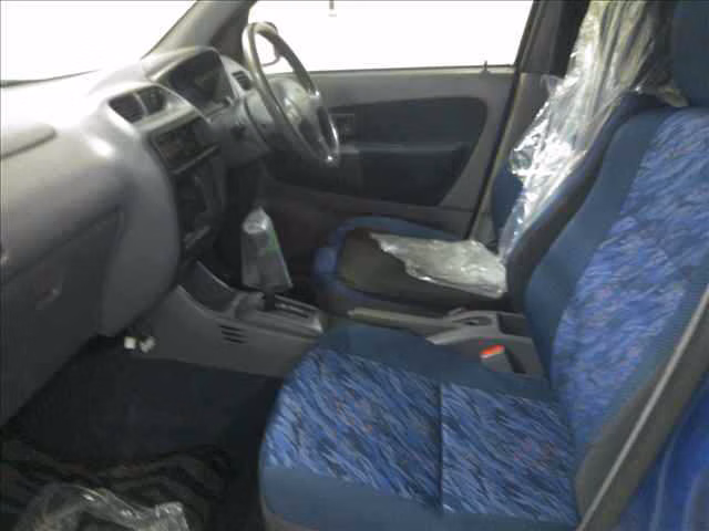 DAIHATSU TERIOS KID