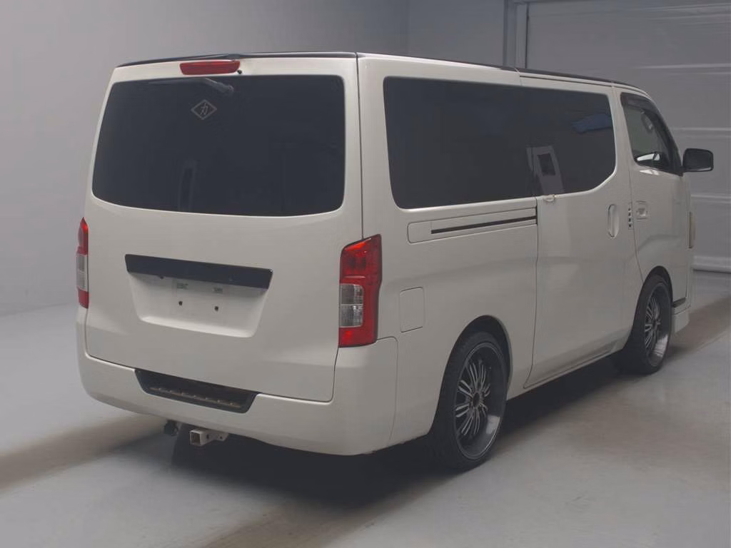 NISSAN NV350 CARAVAN