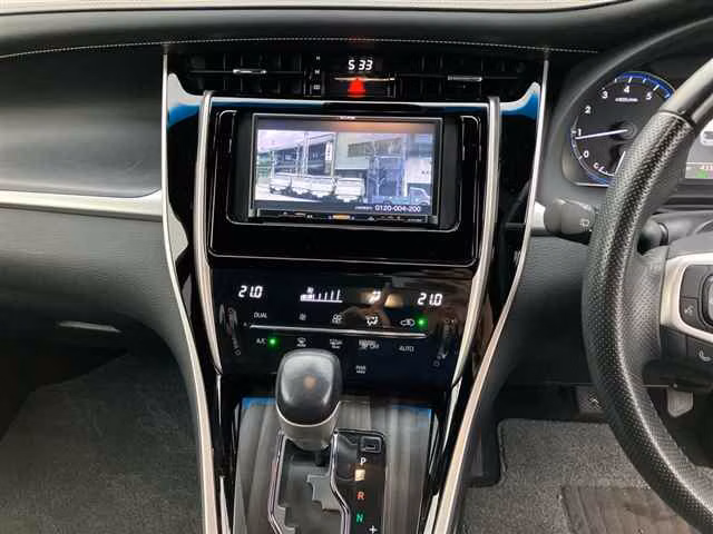 TOYOTA HARRIER