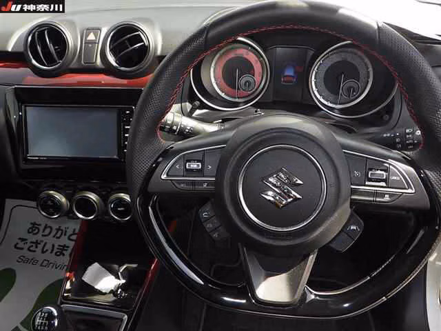 SUZUKI SWIFT
