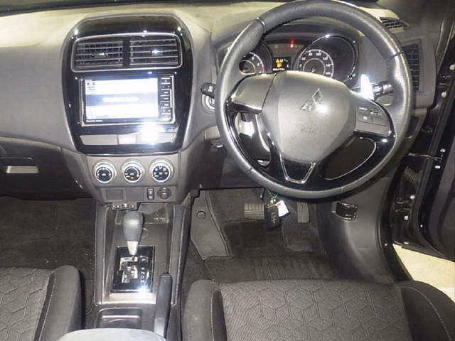 MITSUBISHI RVR