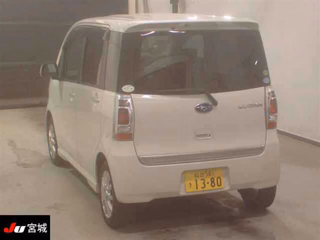 SUBARU LUCRA