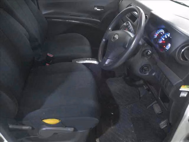 SUBARU LUCRA