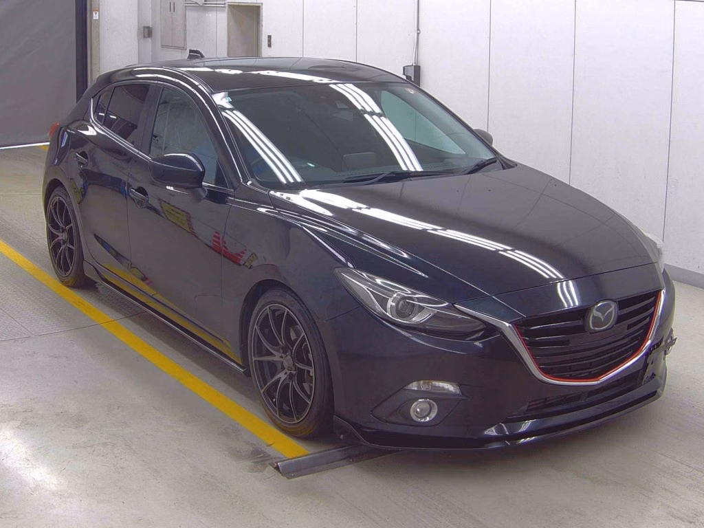 MAZDA AXELA