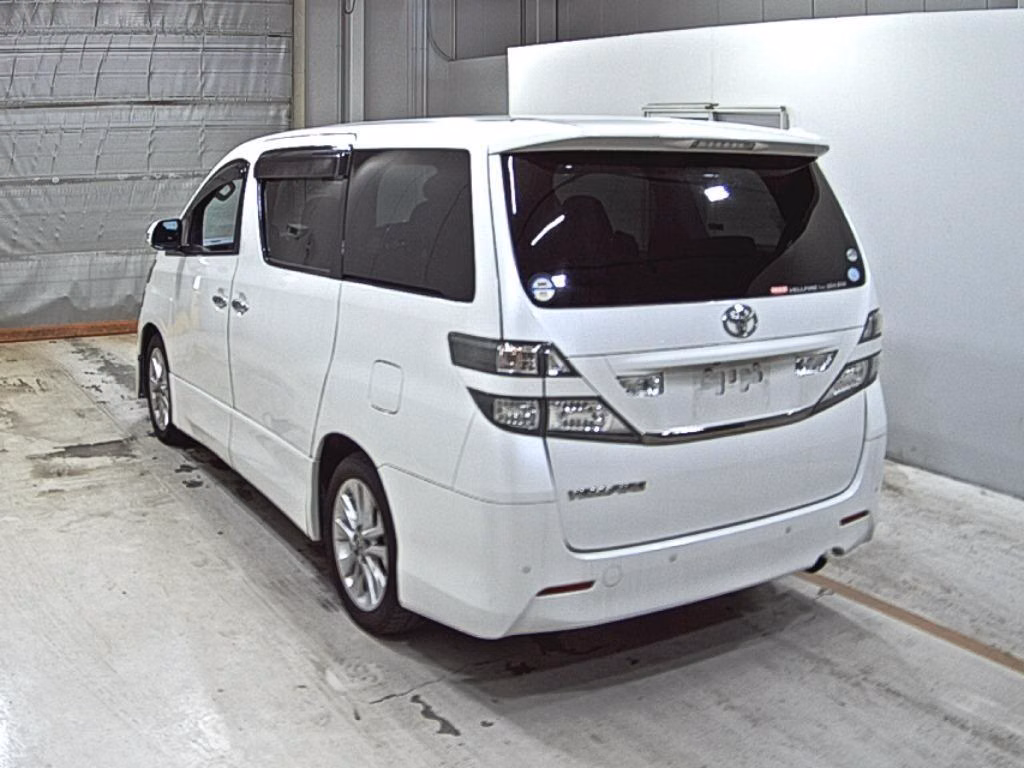TOYOTA VELLFIRE
