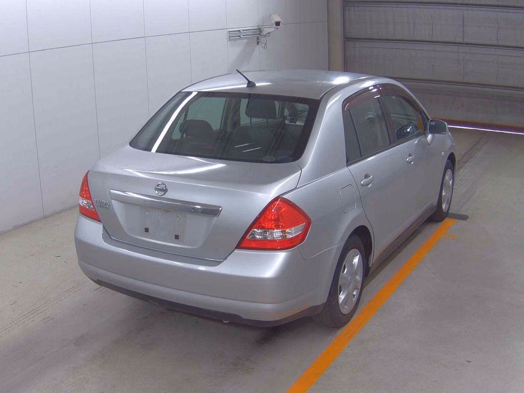 NISSAN TIIDA LATIO
