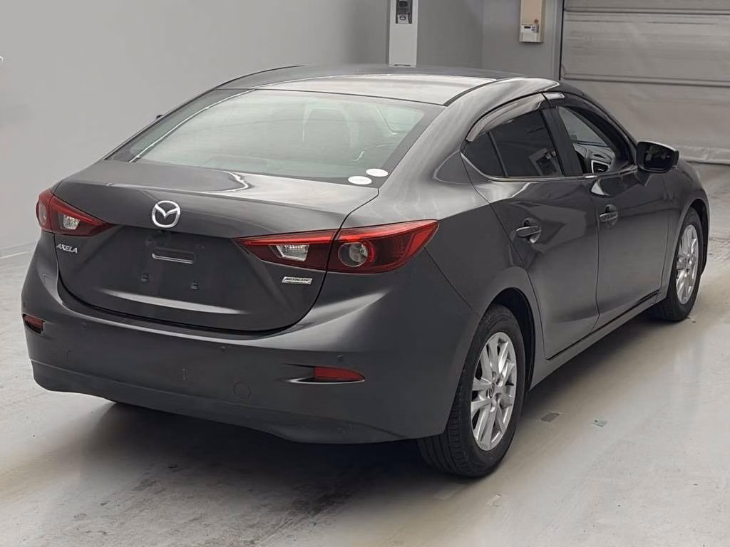 MAZDA AXELA