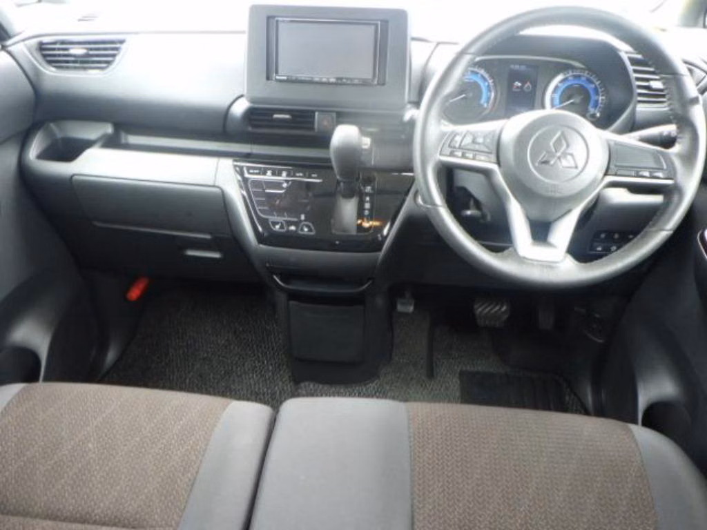 MITSUBISHI EK SPACE