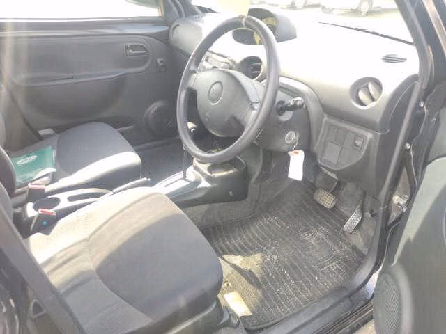 DAIHATSU ESSE