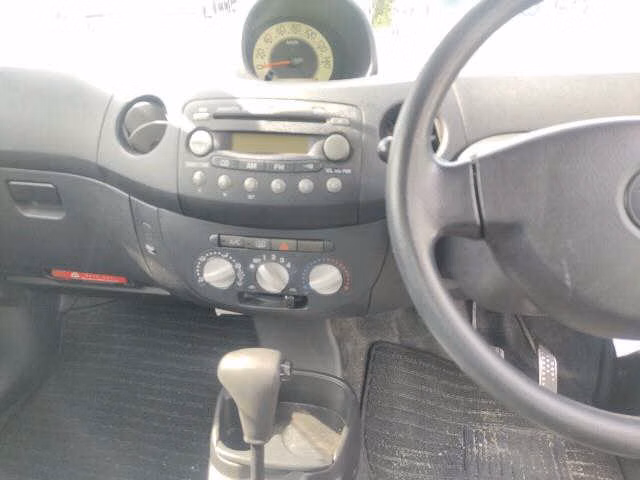 DAIHATSU ESSE