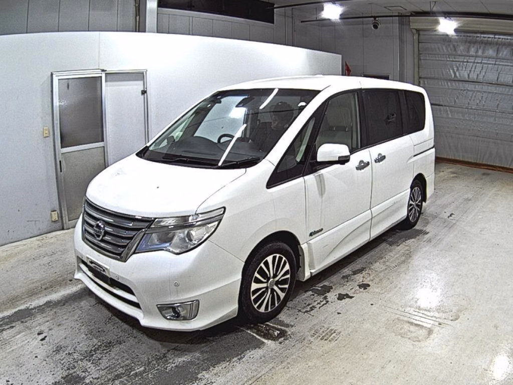 NISSAN SERENA