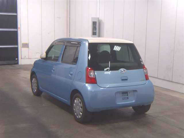 DAIHATSU ESSE