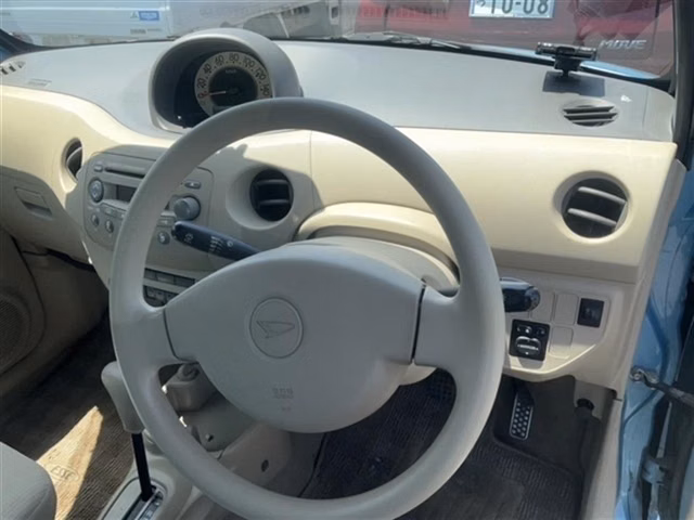 DAIHATSU ESSE