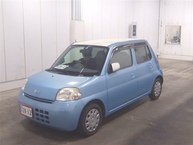 DAIHATSU ESSE