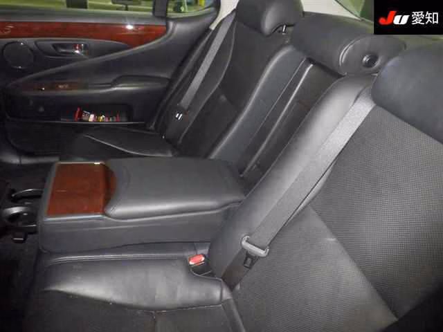 LEXUS LS600H