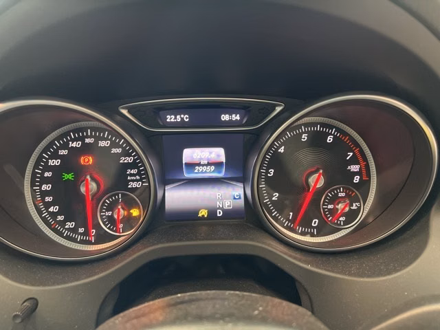MERCEDES-BENZ CLA-CLASS