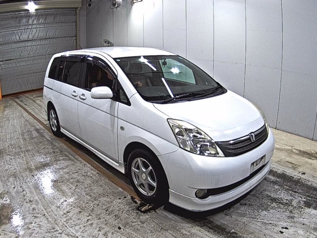 TOYOTA ISIS
