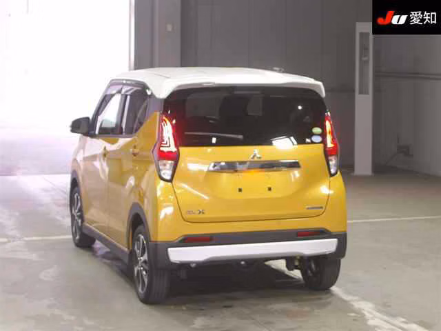MITSUBISHI EK X