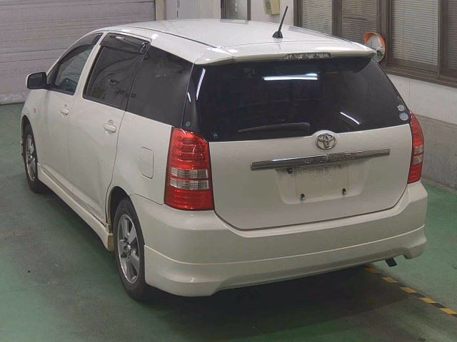 TOYOTA WISH