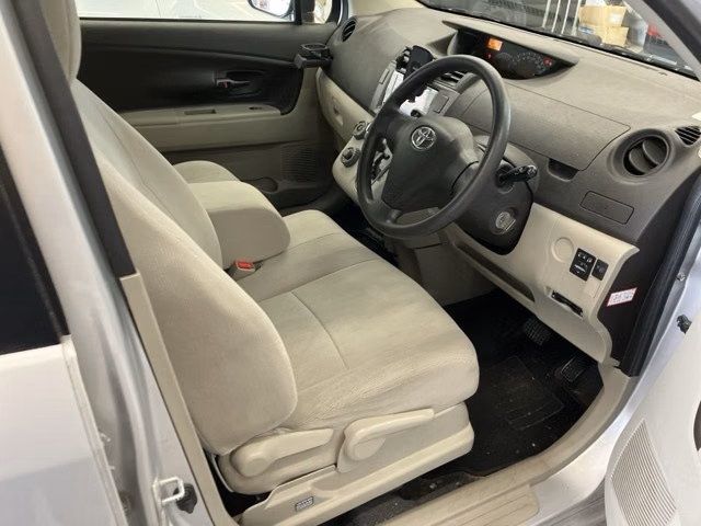 TOYOTA PASSO SETTE