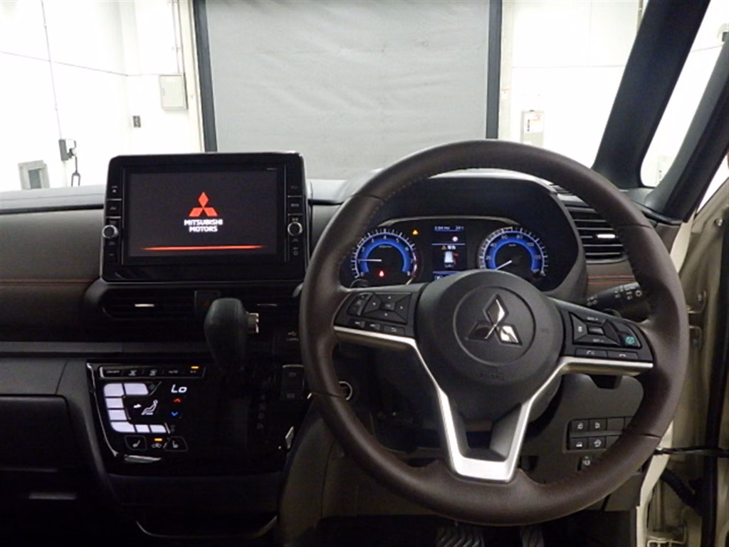 MITSUBISHI EK SPACE